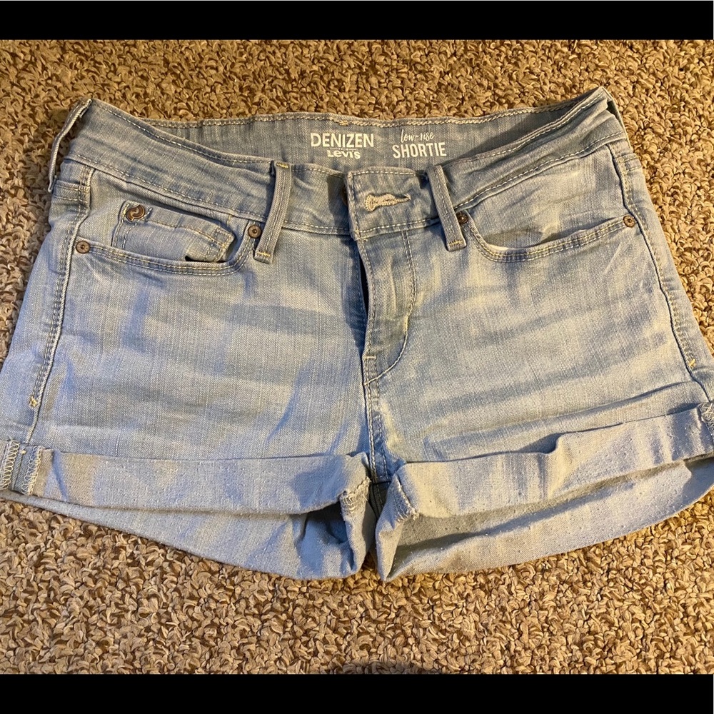 Jean shorts!